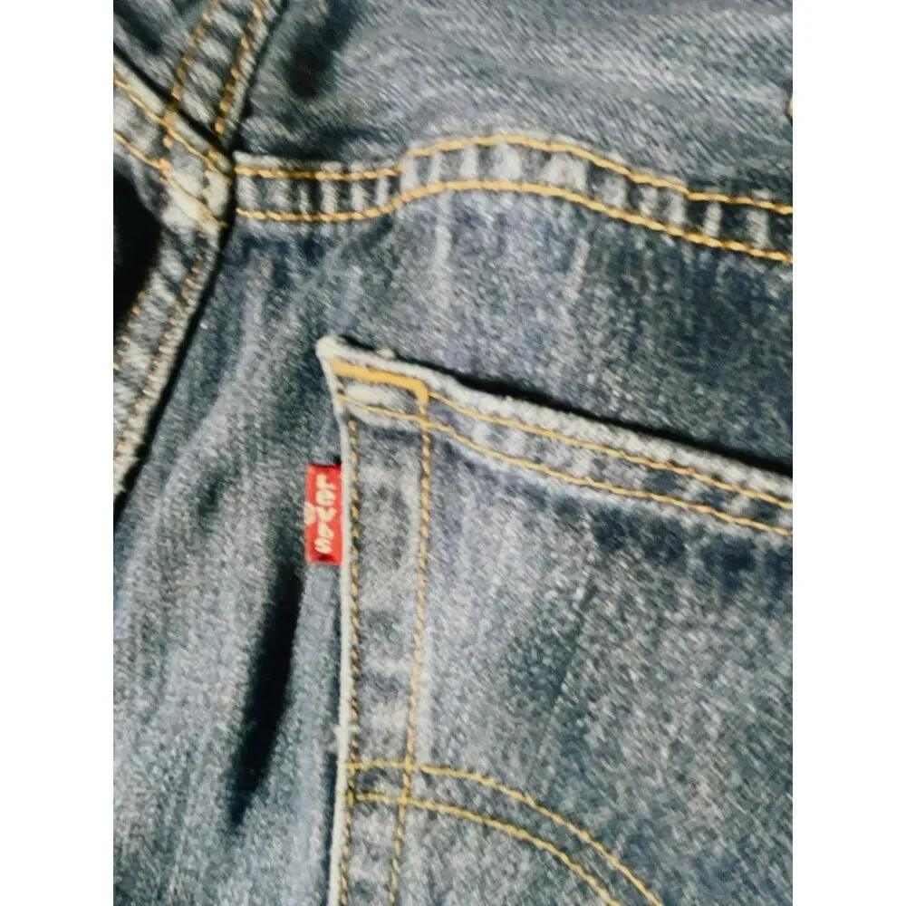 Levis pre owned